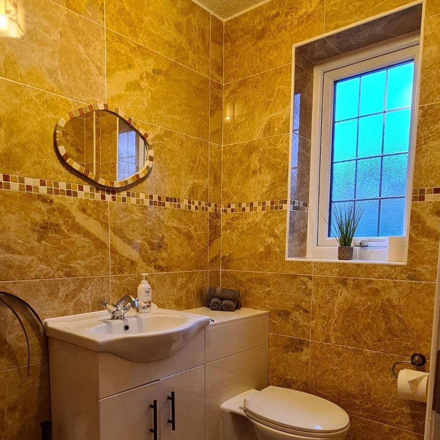Spacious, 5 Bed House For 9 In Честер Екстер'єр фото